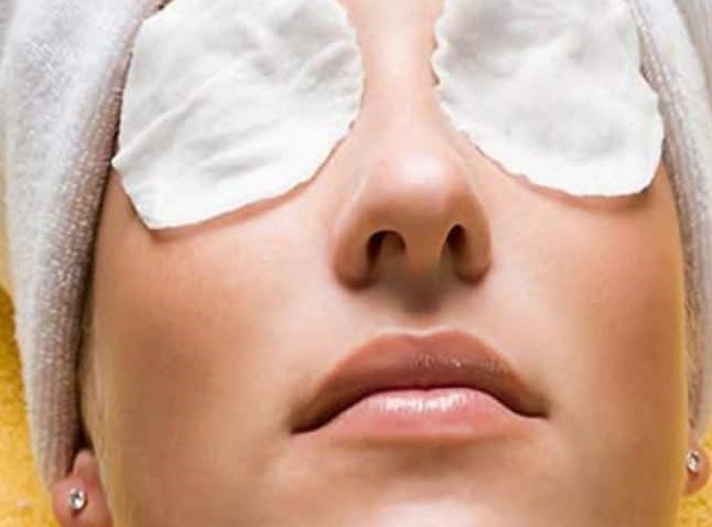 Как избавиться от отеков под глазами